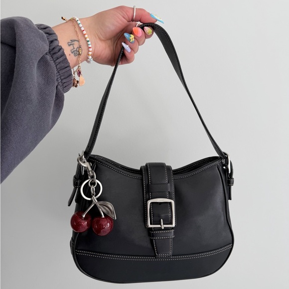 Vintage Coach Hampton Shoulder Bag - Picture 1 of 8